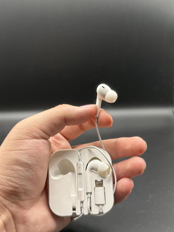 Apple Ear Headphones Wired