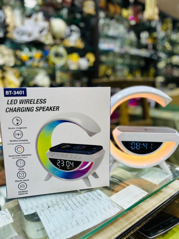 4-in-1 Fast Wireless Charger BT3401
