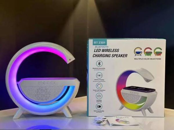 4-in-1 Fast Wireless Charger BT2301